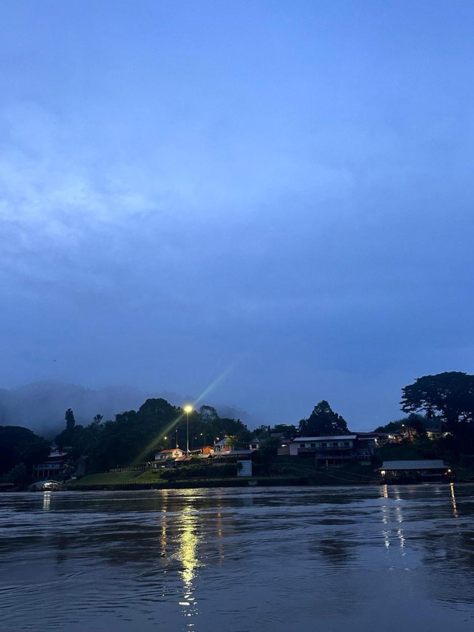 Teresek View Motel กัวลาทาฮัน ภายนอก รูปภาพ